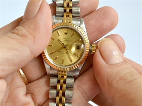 how to set the time on a replica rolex|adjust rolex day date.